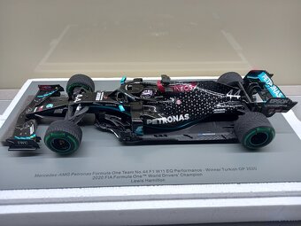 F1 MERCEDES W11 HAMILTON VÍTĚZ GP TURECKA 2020 SPARK 1:18 - 7