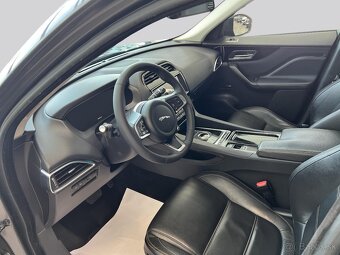 Jaguar F-Pace 2,0d 132kw AT - 7