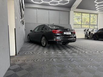 BMW Rad 7 730Ld xDrive A/T - 7
