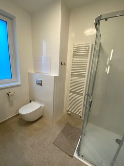 Prenajom 2izboveho bytu pod Kamennou - 7