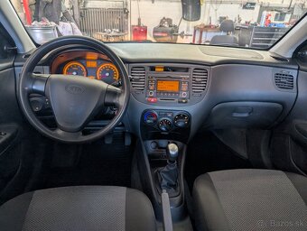 Kia Rio 1.4 benzín , M5 - 7