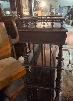 starožitná etažérka - 7