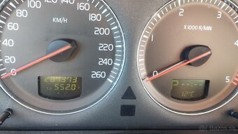 Volvo XC90 2.4 D 2003/2004 - 7