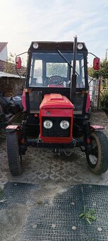 Zetor 7011 s príslušenstvom. - 7