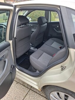 Seat cordoba 1.4 benzín 63 kW r.v.2006 v - 7