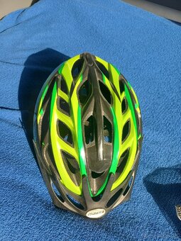 Bicykel 20" s prilbou a chráničmi - 7