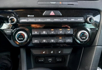 KIA Sportage 1.6Crdi Platinum Automat r.v.2019 Kúp.Slovensko - 7