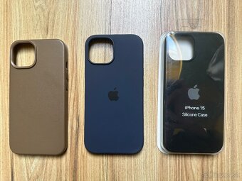 iPhone 15 - 128 GB - 7