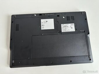 Fujitsu E559 / i5-8265U / 8GB RAM / 512GB SSD / Win 11 - 7