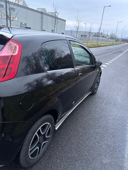 Fiat Punto 1.4 - 7