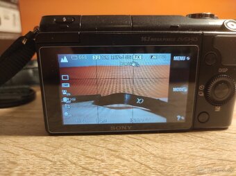 Sony NEX-3N - 7