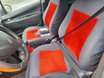 PEUGEOT 207 SW COMBI 1,6HDI ROK 2011 - 7