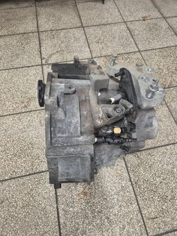 Predám manuálna 6q prevodovka pre 2.0tdi 103/125kw VW GROUP - 7
