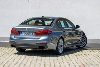BMW Rad 5 M550i xDrive A/T - 7