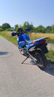 Suzuki DR BIG 800 - 7