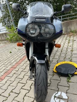 Suzuki GSXR 1100, Suzuki GSX-R 1100 - 7