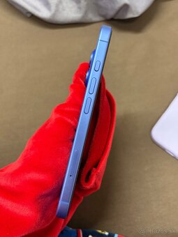 predám iPhone 16 128 GB ultramarínová farba - 7