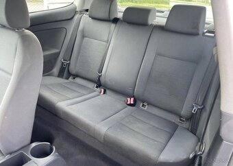 Volkswagen Golf 1.4i KLIMA benzín manuál 55 kw - 7
