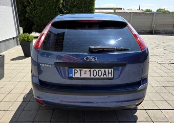 FORD FOCUS 1.6 BENZÍN 1.MAJITEĽ KÚPENÉ NA SLOVENSKU 2006 - 7