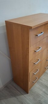 Komoda, nočný stolík, písací stolík, postel - 7