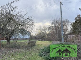 Veľký stavebný pozemok v strede obce Turá - 7