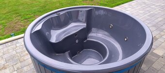 Kupacia kada vírivka - 7