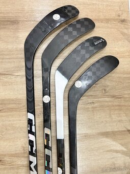 HOKEJKY ĽAVAČKY CCM XF PRO + FT5 PRO + TRIGGER 6-9 PRO - 7