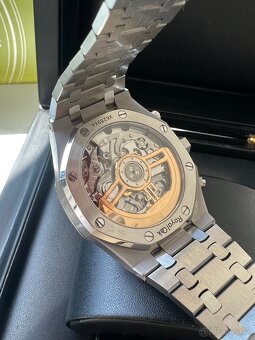 Audemars Piguet Royal Oak Chronograph - 7