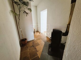 Exkluzívne na predaj rodinný dom v Žitavanoch, 570 m2 - 7