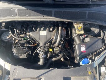 Predám Ford S max 2,0tdi 103kw rv-2010 - 7