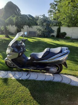 Suzuki Burgman. - 7