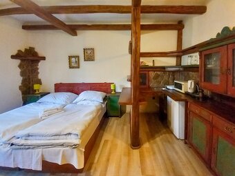Zabehnutý apartmánový dom na predaj, Veľký Slavkov - 7
