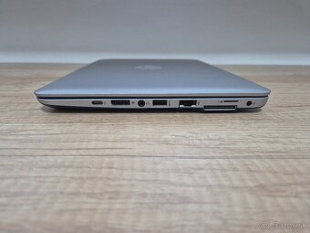 HP EliteBook 820 G3 /i5-6300U/8GB RAM/Touch FHD/256GB SSD - 7