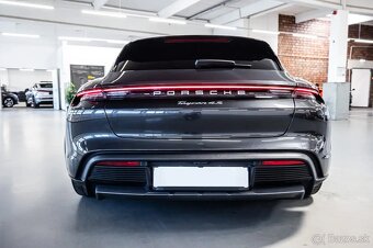 Porsche Taycan 4S - 7