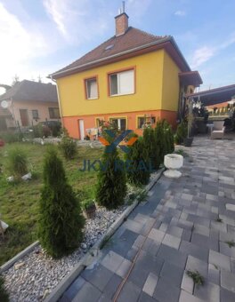JKVreal ponúka na predaj rodinný dom s veľkým pozemkom vo Ve - 7