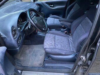 Ford Galaxy 1,9 tdi 81 kW - 7