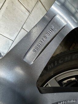 5x112 R18 8J + 225/55 R18 Michelin zimné - 7