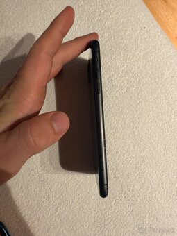 iPhone 11 64gb - 7