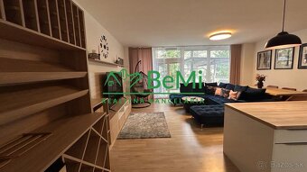 Štýlový 3-izbový byt s terasou a vírivkou na predaj. - 7