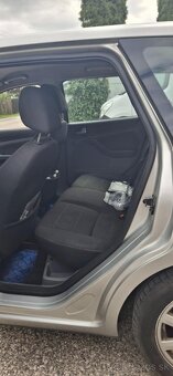 Na predaj strieborný Ford FOCUS - 7