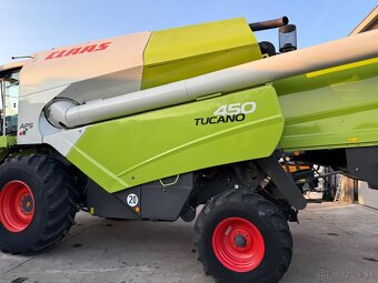 Sklízecí mlátička Claas Tucano 450 Heder V660, rok výroby 20 - 7