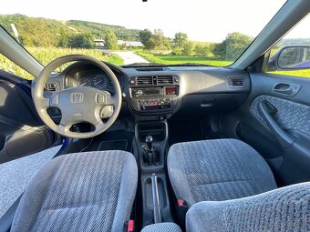Honda Civic 6g 1.5i sedan 84 kW Facelift - 7