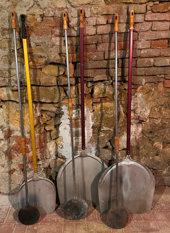 Irish Pub NMnV - dopredaj mašín, lavíc, stoličiek, stolov, - 7