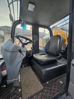 🚜 Predám Nový Kubota RLD35 Bager-Nakladač (Backhoe Loader) - 7