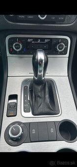 Volkswagen Touareg - 7