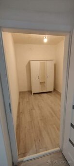 Prenajmem 3 izbový byt v centre Nitry - 7