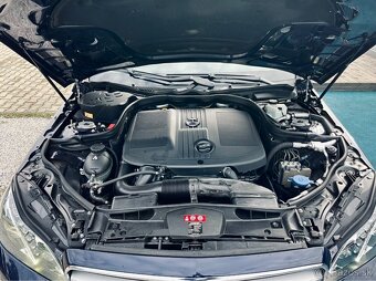Mercedes E-250 - 7