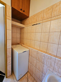PREDAJ: slnečný 3i byt 84m2 v centre Brezna - 7