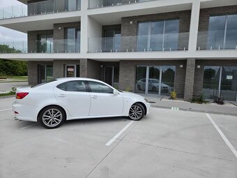 Lexus IS250 A/T - 7
