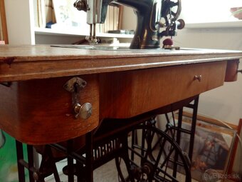 Šijací stroj retro BOBBIN - 7